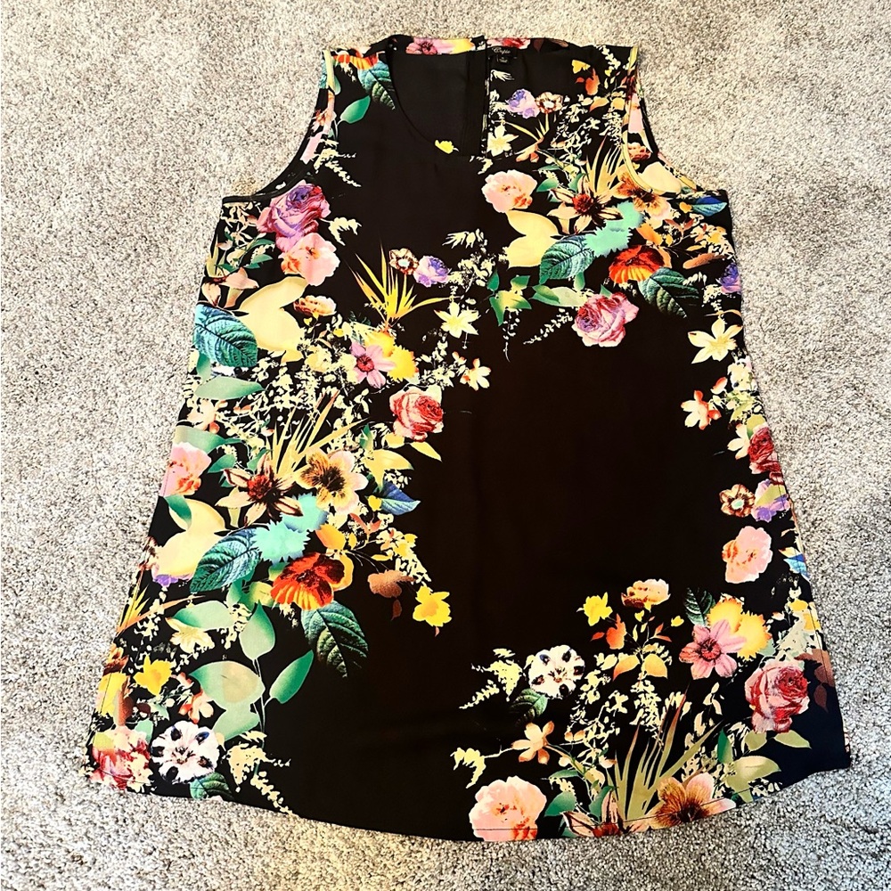 Cupio Black top with floral print. Size XL  sleeveless